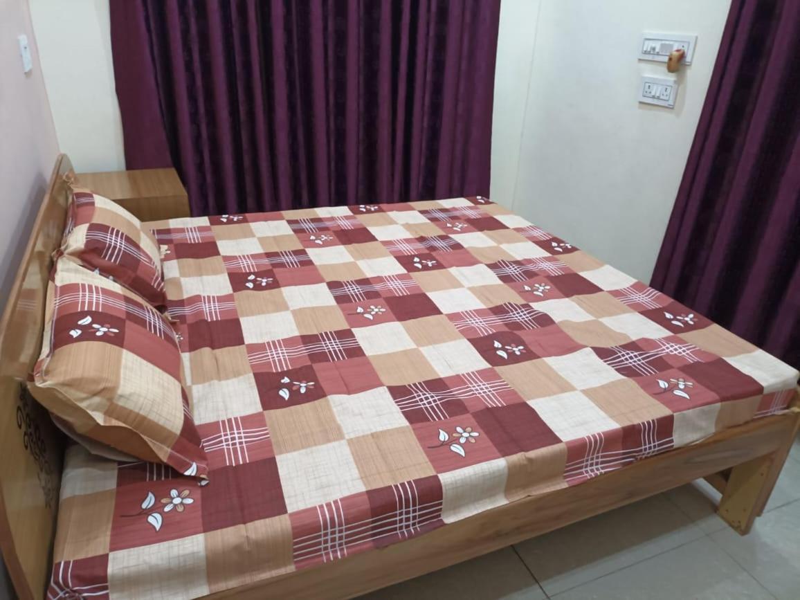 Anant Paying Guest House Ayodhya Экстерьер фото