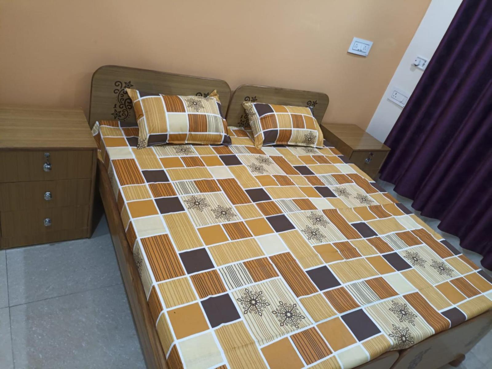 Anant Paying Guest House Ayodhya Экстерьер фото