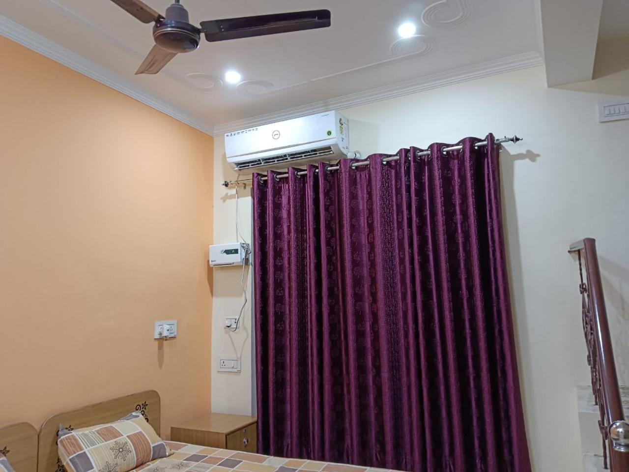 Anant Paying Guest House Ayodhya Экстерьер фото